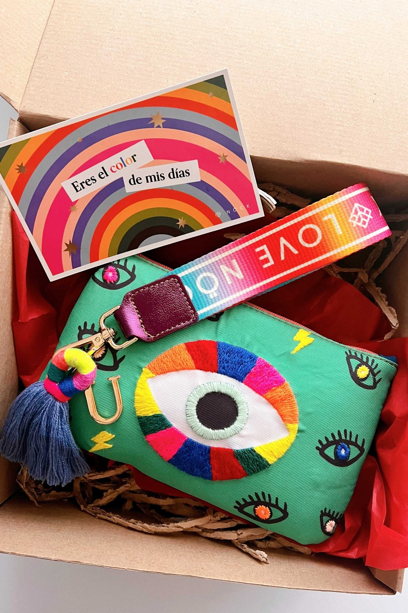 KIT Eres mis colores - Pouch bag bordada + pulsera llavero con charm - LOVENOCK