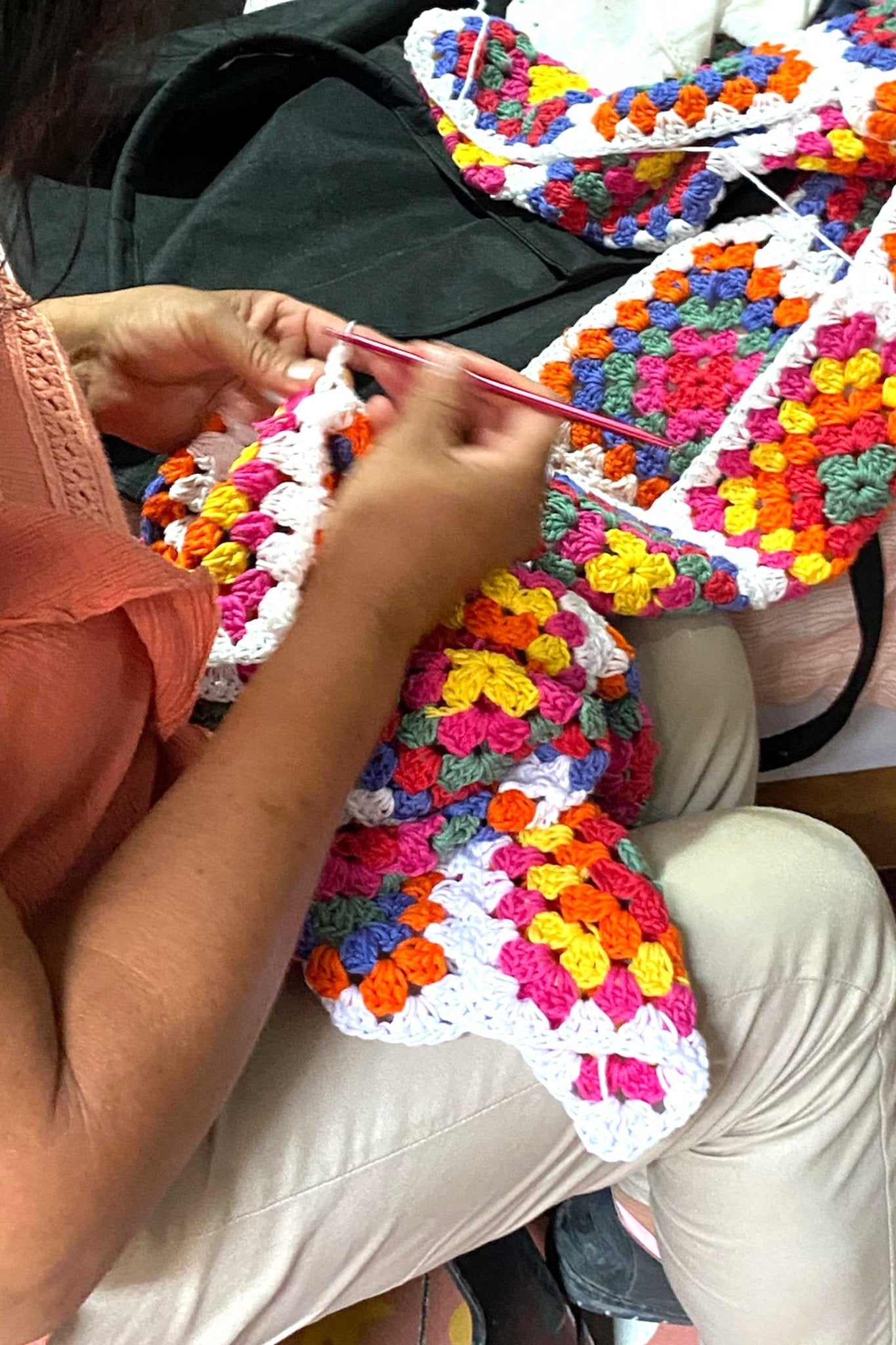 Saquito crochet Rainbow - Edición NÖCK - LOVENOCK